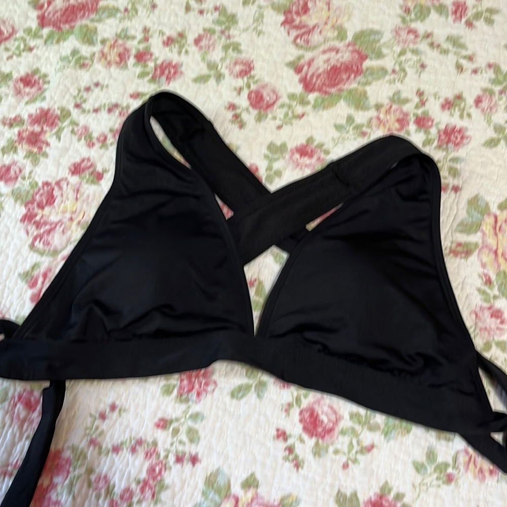 Black Mossimo bikini top